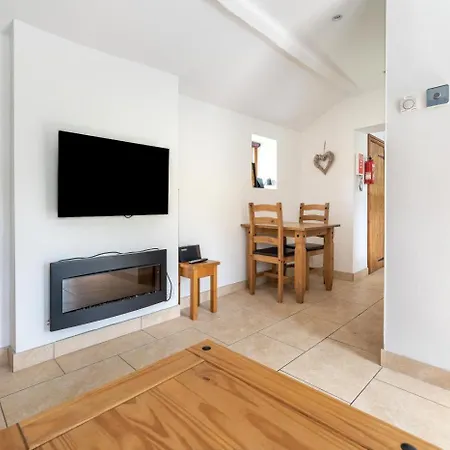 1 Bed In Oc-lr065 *